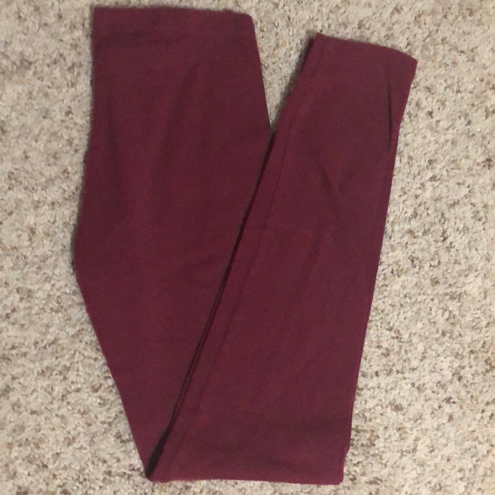 Charlotte Russe Red leggings (Juniors M)